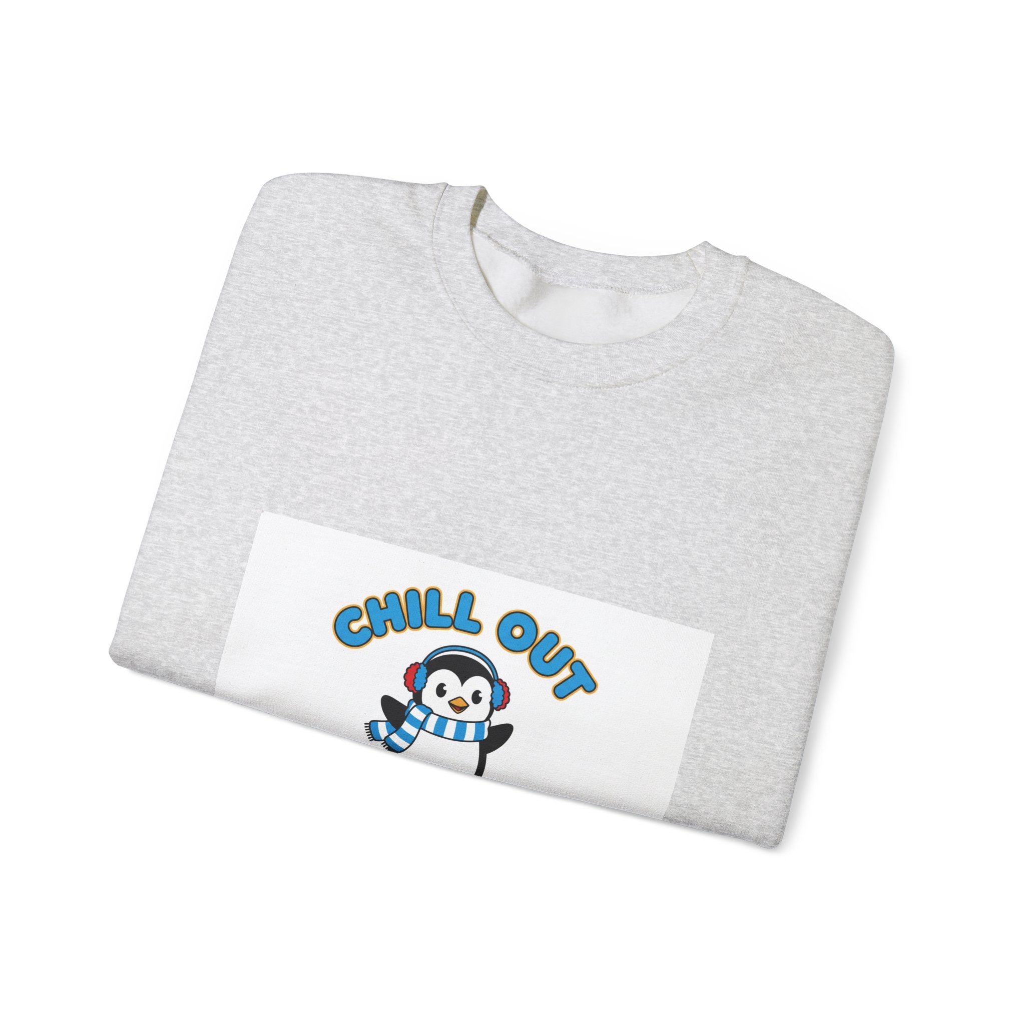 Penguin 'Chill Out — It’s the Holidays' Crewneck Sweatshirt - La magie de maman