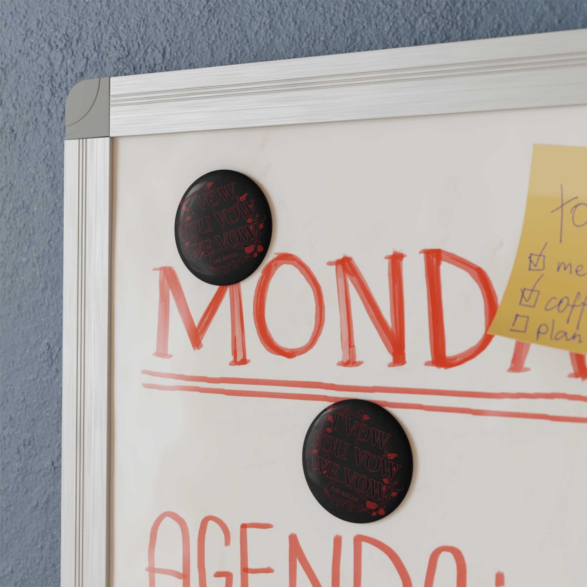 I Vow You Vow We Vow Round Button Magnet — Gothic Vow Design (The Ritual) - La magie de maman